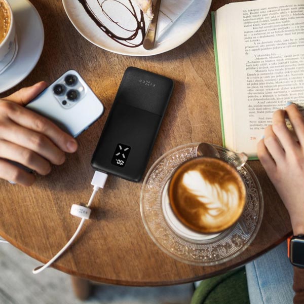 FIXED Powerbank Zen 10 LCD kijelzővel és PD kimenettel 20W, 10 000 mAh, fekete FIXED Powerbank Zen 10 LCD kijelzővel és PD kimenettel 20W, 10 000 mAh, fekete