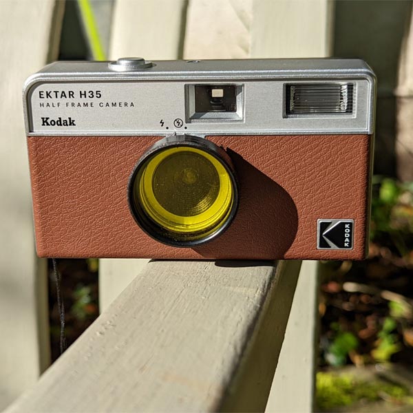Kodak EKTAR H35 Film Camera barna