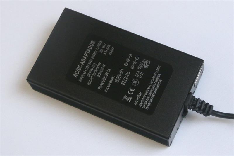 EUROCASE Univerzális hálózati adapter 100W, bemenet AC 110-240V / CAR DC 12V, kimenet DC 12-24V, manual EUROCASE Univerzális hálózati adapter 100W, bemenet AC 110-240V / CAR DC 12V, kimenet DC 12-24V, manual