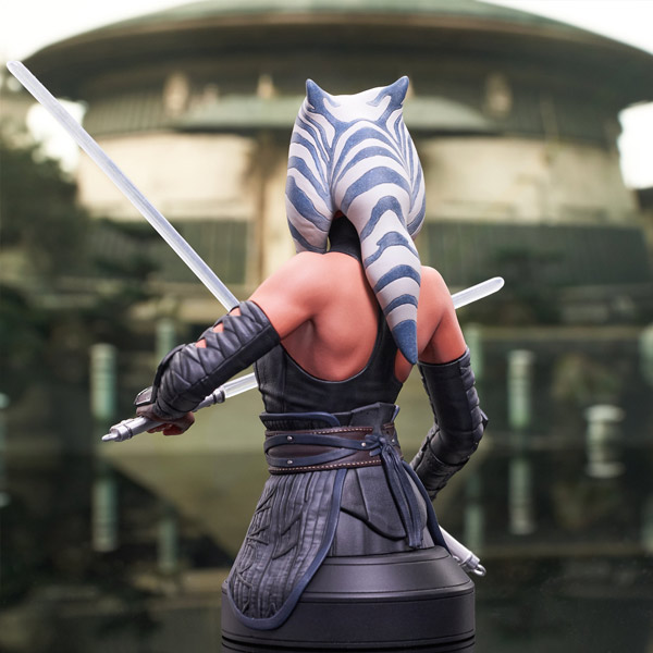 Mellszobor Ahsoka Tano (Star Wars: Mandalorian)