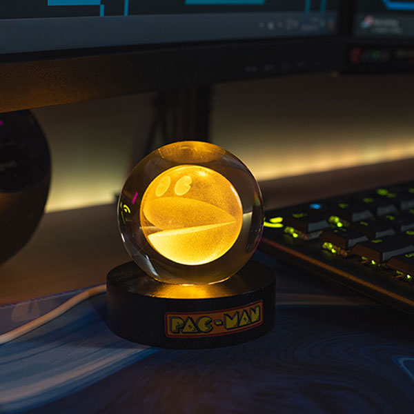 PAC-MAN lámpa kristálygömbben