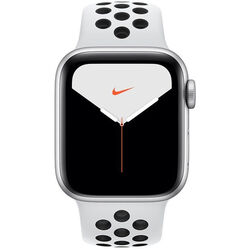 Apple Watch Nike Series 5 GPS, 44mm Silver Aluminium Case, C osztály - használt, 12 hónap garancia az pgs.hu